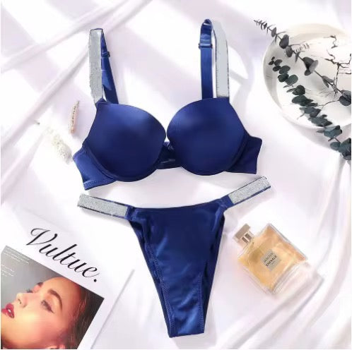 Intimate T-Shirt Bra Underwear Set Shimmery Straps blue