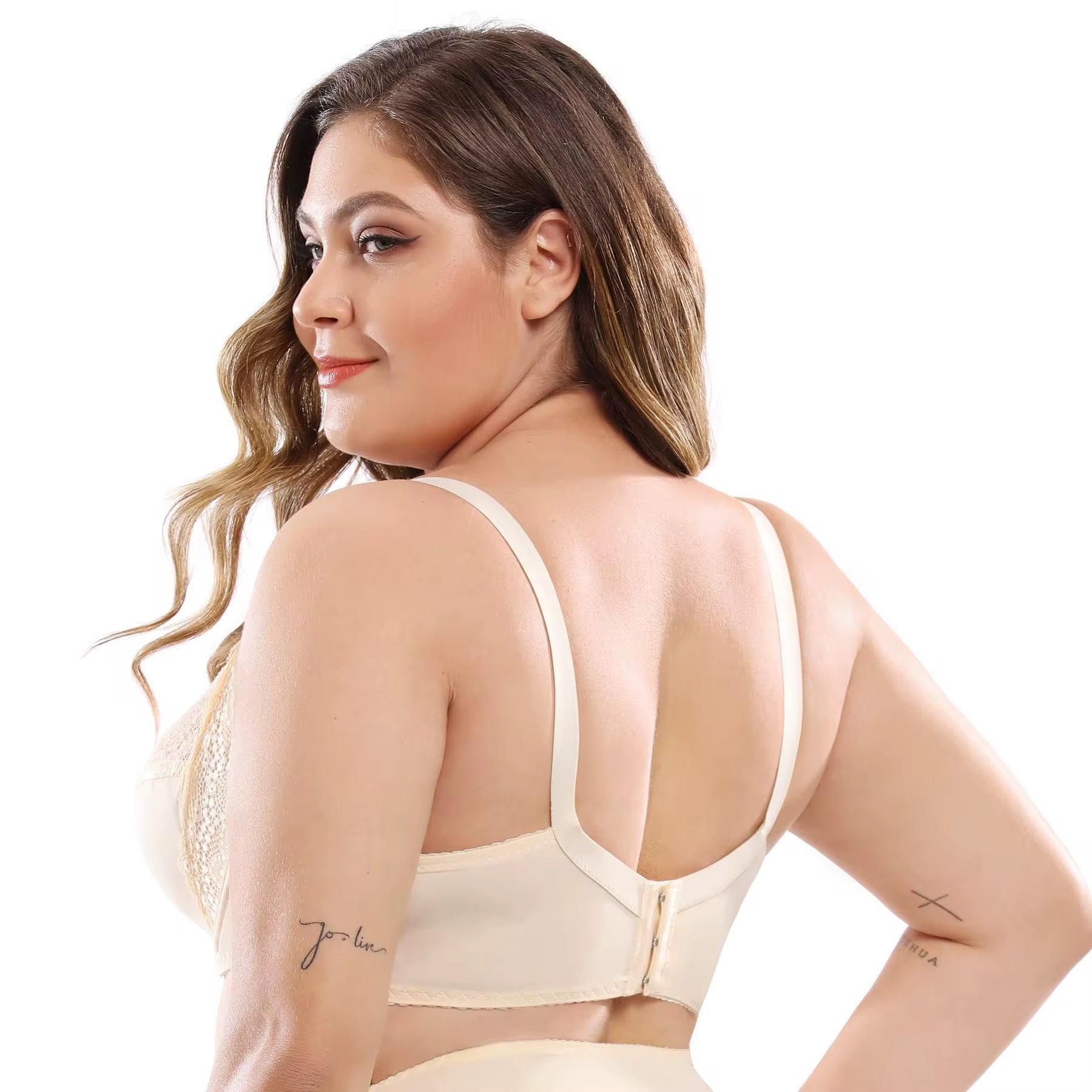 Plus Size Intimate Lace Push-Up Bra – D Cup Full Coverage Support back